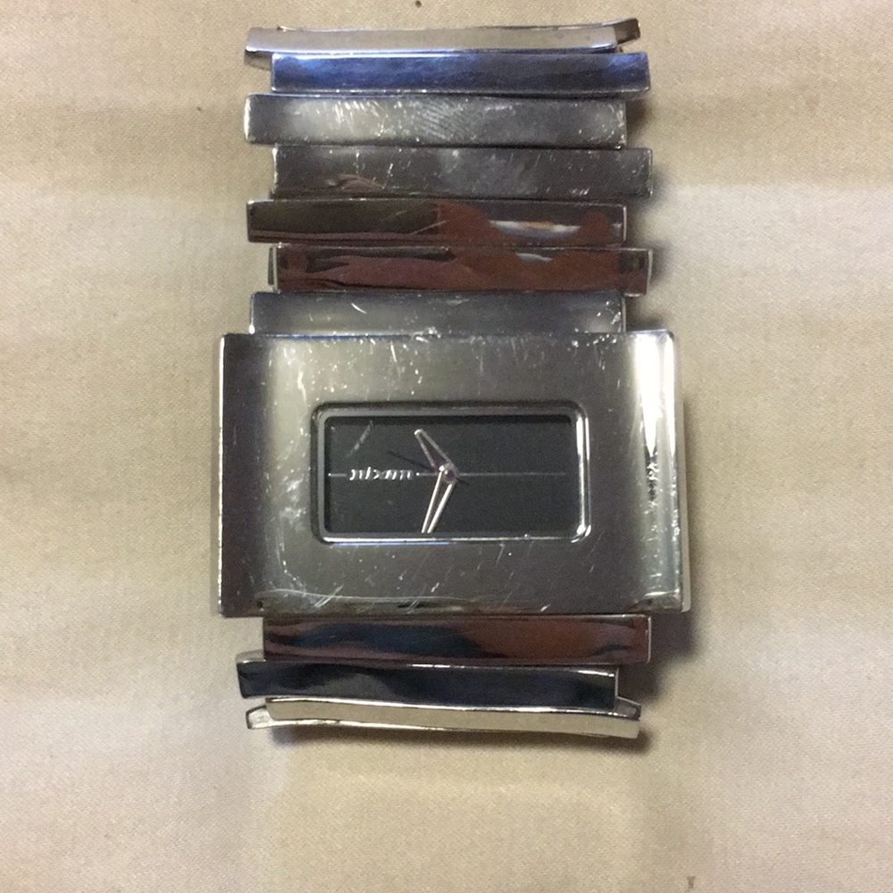 Nixon watch